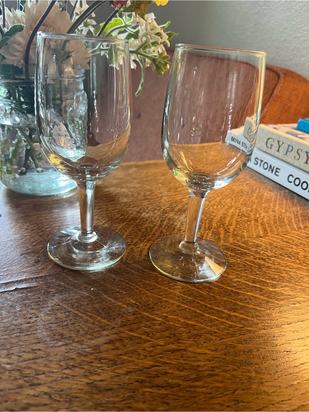 Set of 2 Subtle Light Green Tinted Wine Glasses Very Pretty